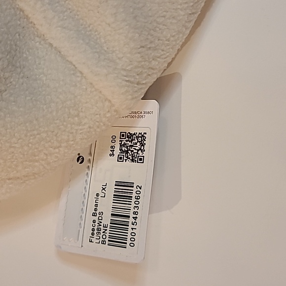 Lululemon Women’s Fleece beanie NWT main image 4